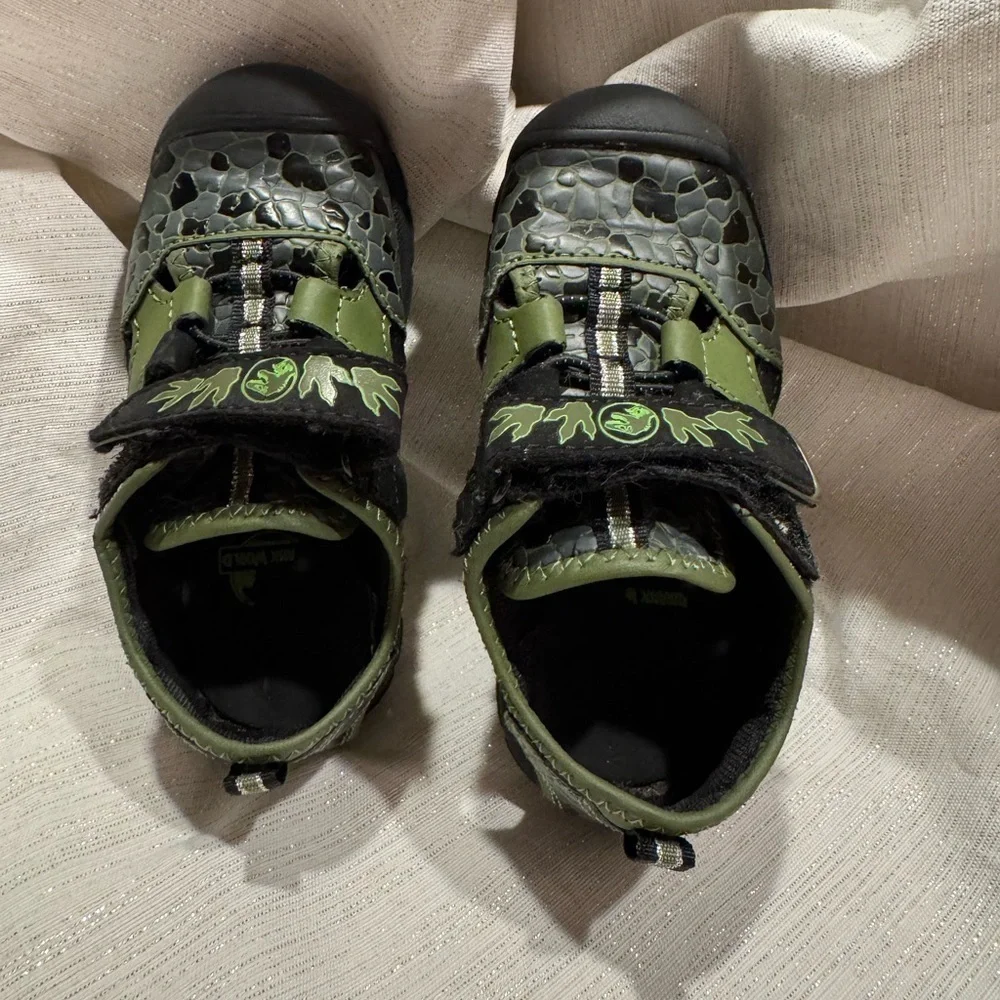 Kids Green Camouflage Jurassic World Sandals
